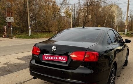 Volkswagen Jetta VII, 2013 год, 1 300 000 рублей, 7 фотография
