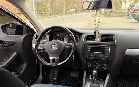 Volkswagen Jetta VII, 2013 год, 1 300 000 рублей, 10 фотография