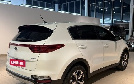 KIA Sportage IV рестайлинг, 2021 год, 2 390 000 рублей, 5 фотография
