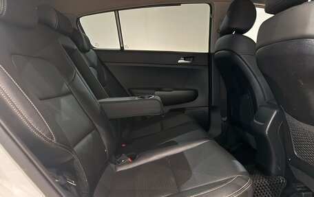 KIA Sportage IV рестайлинг, 2021 год, 2 390 000 рублей, 19 фотография