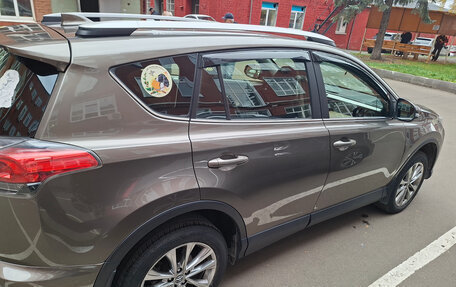 Toyota RAV4, 2016 год, 2 700 000 рублей, 3 фотография