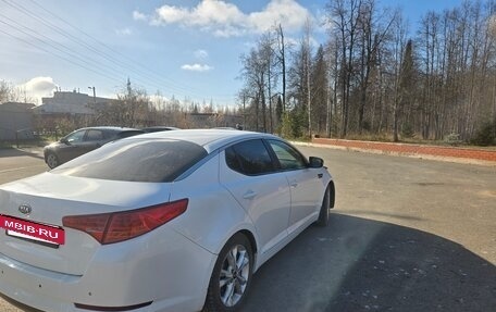 KIA Optima III рестайлинг, 2011 год, 840 000 рублей, 2 фотография