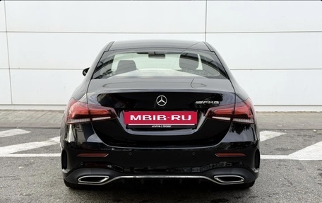 Mercedes-Benz A-Класс, 2019 год, 1 990 000 рублей, 6 фотография