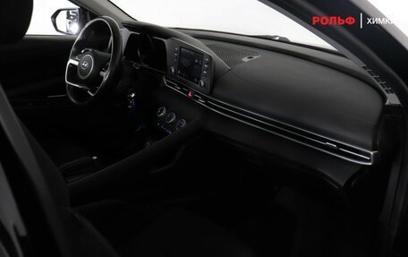 Hyundai Elantra, 2021 год, 1 875 000 рублей, 10 фотография