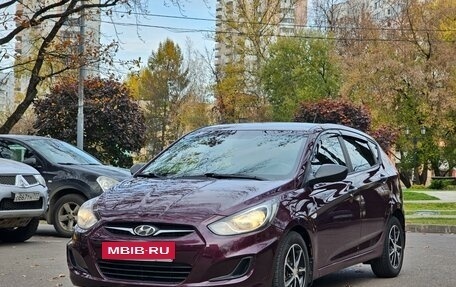 Hyundai Solaris II рестайлинг, 2013 год, 698 000 рублей, 5 фотография