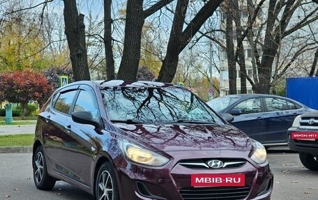 Hyundai Solaris II рестайлинг, 2013 год, 698 000 рублей, 6 фотография