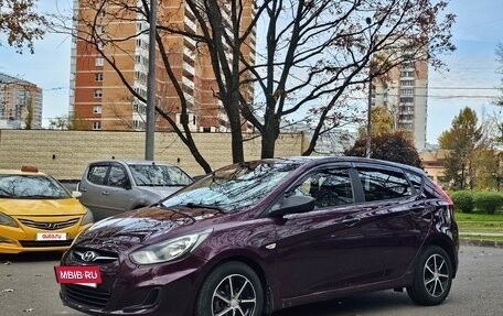 Hyundai Solaris II рестайлинг, 2013 год, 698 000 рублей, 13 фотография