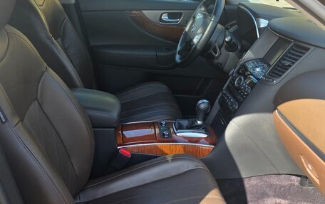 Infiniti QX70, 2016 год, 2 470 000 рублей, 6 фотография