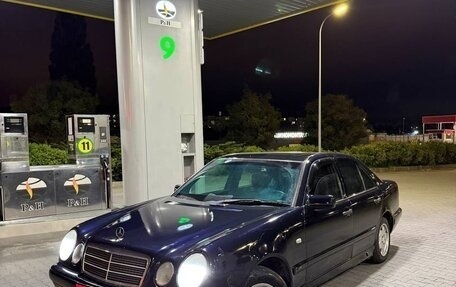 Mercedes-Benz E-Класс, 1996 год, 220 000 рублей, 5 фотография