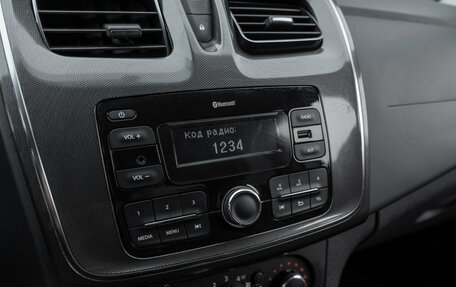 Renault Logan II, 2019 год, 1 095 000 рублей, 18 фотография