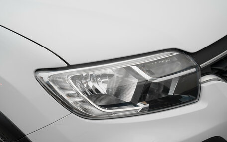 Renault Logan II, 2019 год, 1 095 000 рублей, 20 фотография