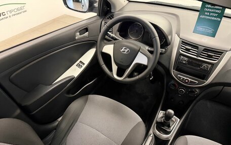 Hyundai Solaris II рестайлинг, 2013 год, 865 000 рублей, 9 фотография