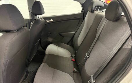 Hyundai Solaris II рестайлинг, 2013 год, 865 000 рублей, 13 фотография