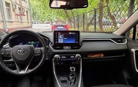 Toyota RAV4, 2021 год, 3 790 000 рублей, 7 фотография