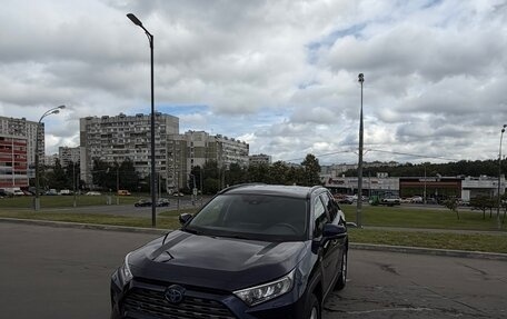 Toyota RAV4, 2021 год, 3 790 000 рублей, 5 фотография
