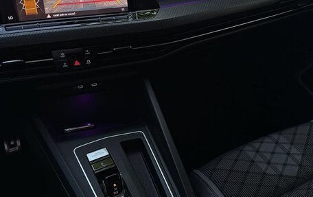 Volkswagen Golf VIII, 2023 год, 2 240 000 рублей, 9 фотография