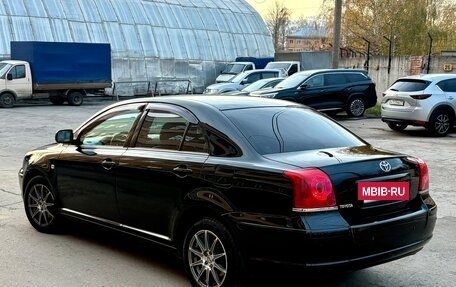 Toyota Avensis III рестайлинг, 2005 год, 890 000 рублей, 3 фотография