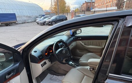 Toyota Avensis III рестайлинг, 2005 год, 890 000 рублей, 15 фотография