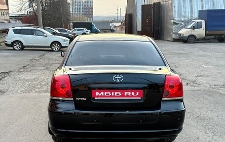 Toyota Avensis III рестайлинг, 2005 год, 890 000 рублей, 4 фотография