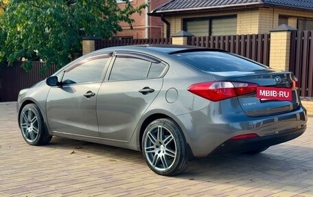 KIA Cerato III, 2013 год, 800 000 рублей, 4 фотография