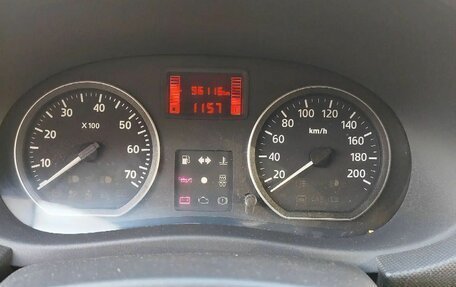 Renault Sandero I, 2013 год, 799 999 рублей, 2 фотография