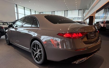 Mercedes-Benz S-Класс, 2026 год, 30 500 000 рублей, 3 фотография