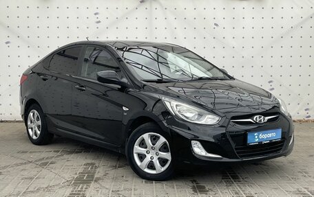 Hyundai Solaris II рестайлинг, 2013 год, 820 000 рублей, 2 фотография