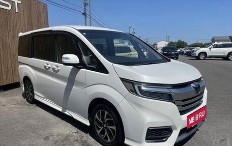 Honda Stepwgn IV рестайлинг, 2018 год, 1 597 000 рублей, 3 фотография