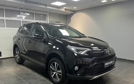 Toyota RAV4, 2017 год, 2 350 000 рублей, 3 фотография