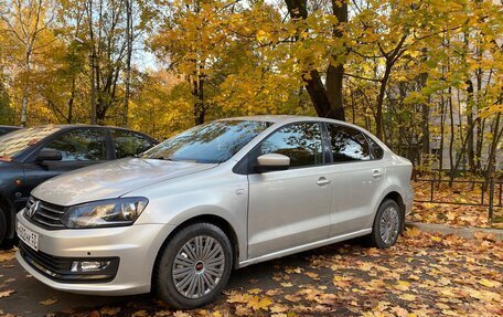 Volkswagen Polo VI (EU Market), 2011 год, 490 000 рублей, 4 фотография