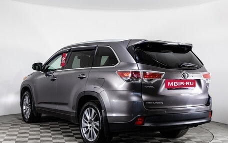 Toyota Highlander III, 2014 год, 2 649 000 рублей, 7 фотография
