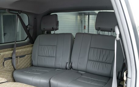 Toyota Land Cruiser 100 рестайлинг 2, 2006 год, 2 400 000 рублей, 12 фотография