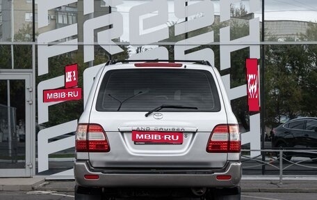 Toyota Land Cruiser 100 рестайлинг 2, 2006 год, 2 400 000 рублей, 4 фотография