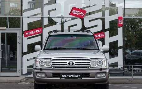 Toyota Land Cruiser 100 рестайлинг 2, 2006 год, 2 400 000 рублей, 3 фотография