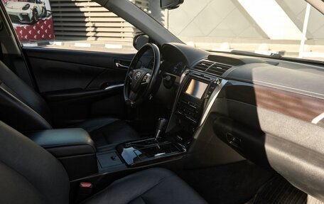 Toyota Camry, 2015 год, 1 800 000 рублей, 6 фотография