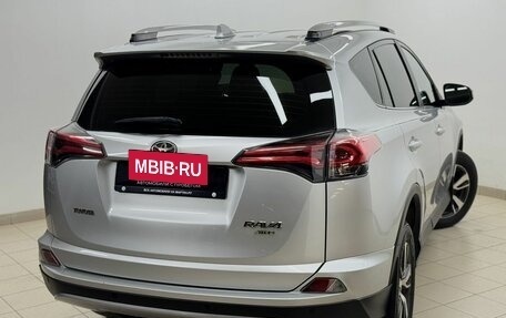 Toyota RAV4, 2017 год, 2 049 000 рублей, 9 фотография