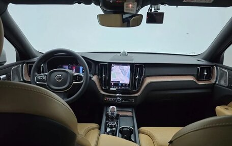 Volvo XC60 II, 2024 год, 5 876 775 рублей, 6 фотография