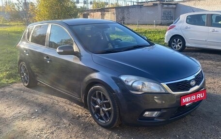 KIA cee'd I рестайлинг, 2011 год, 610 000 рублей, 2 фотография