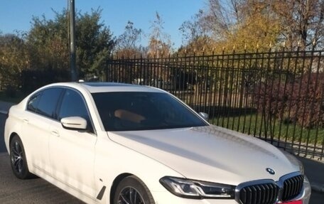 BMW 5 серия, 2022 год, 5 165 000 рублей, 2 фотография