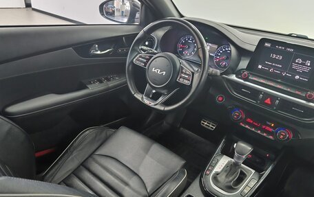 KIA Cerato IV, 2022 год, 2 350 000 рублей, 12 фотография