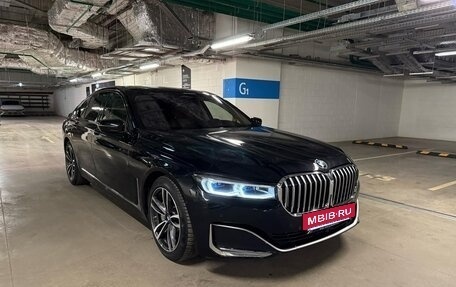 BMW 7 серия, 2022 год, 7 100 000 рублей, 3 фотография