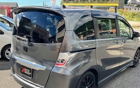 Honda Freed I, 2014 год, 835 000 рублей, 4 фотография