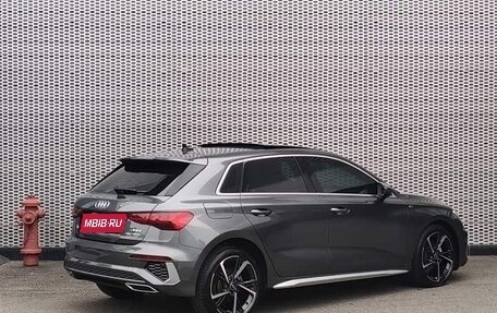 Audi A3, 2024 год, 2 400 000 рублей, 3 фотография