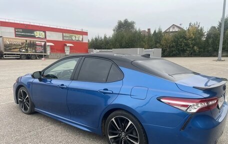 Toyota Camry, 2019 год, 2 550 000 рублей, 3 фотография