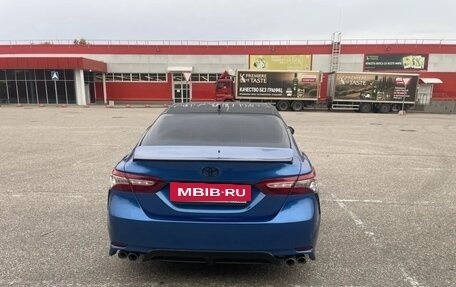 Toyota Camry, 2019 год, 2 550 000 рублей, 2 фотография