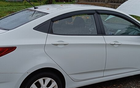 Hyundai Solaris II рестайлинг, 2013 год, 730 000 рублей, 10 фотография