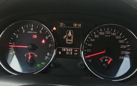 Nissan Qashqai, 2010 год, 975 000 рублей, 9 фотография