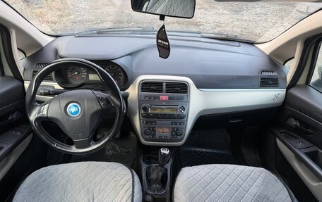 Fiat Punto III Punto Evo рестайлинг, 2006 год, 220 000 рублей, 12 фотография