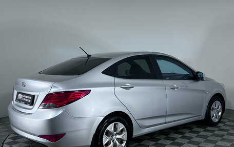 Hyundai Solaris II рестайлинг, 2016 год, 925 000 рублей, 5 фотография