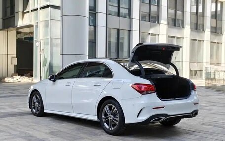 Mercedes-Benz A-Класс, 2022 год, 1 798 600 рублей, 10 фотография